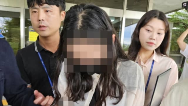 韩国女学生年年考第一 母亲和老师被揭潜入学校偷试卷