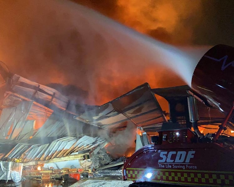 SCDF battling fire that engulfed a warehouse in Jurong; expected to be overnight operation