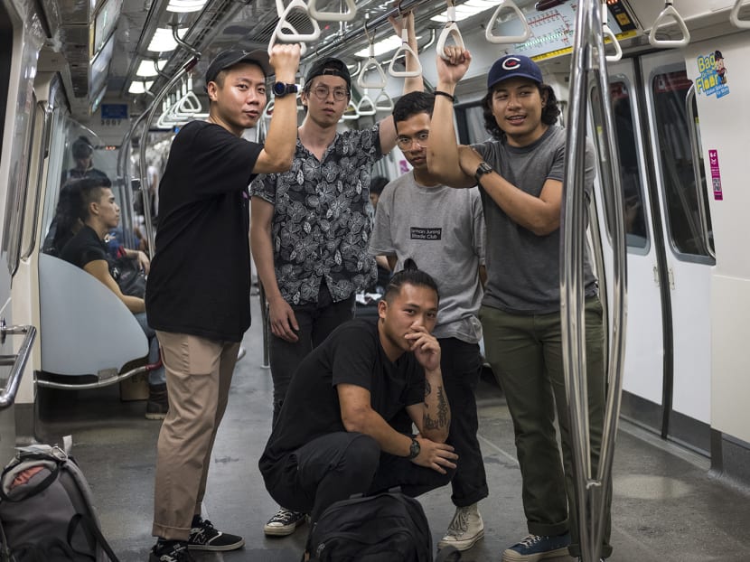 Glenn Goh (extreme left) and his group of inline skater friends. Photo: Nuria Ling/TODAY