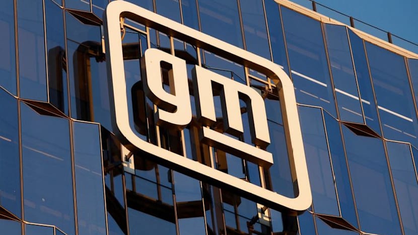 GM plans to sell its half of Indiana battery venture to Samsung SDI, Bloomberg News reports