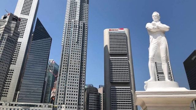 莱佛士塑像6月30日进行维护工程 不开放公众拍照