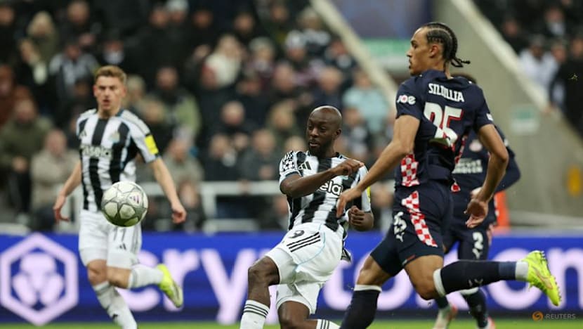 Newcastle ease to 3-0 win over PSV to book knockout place