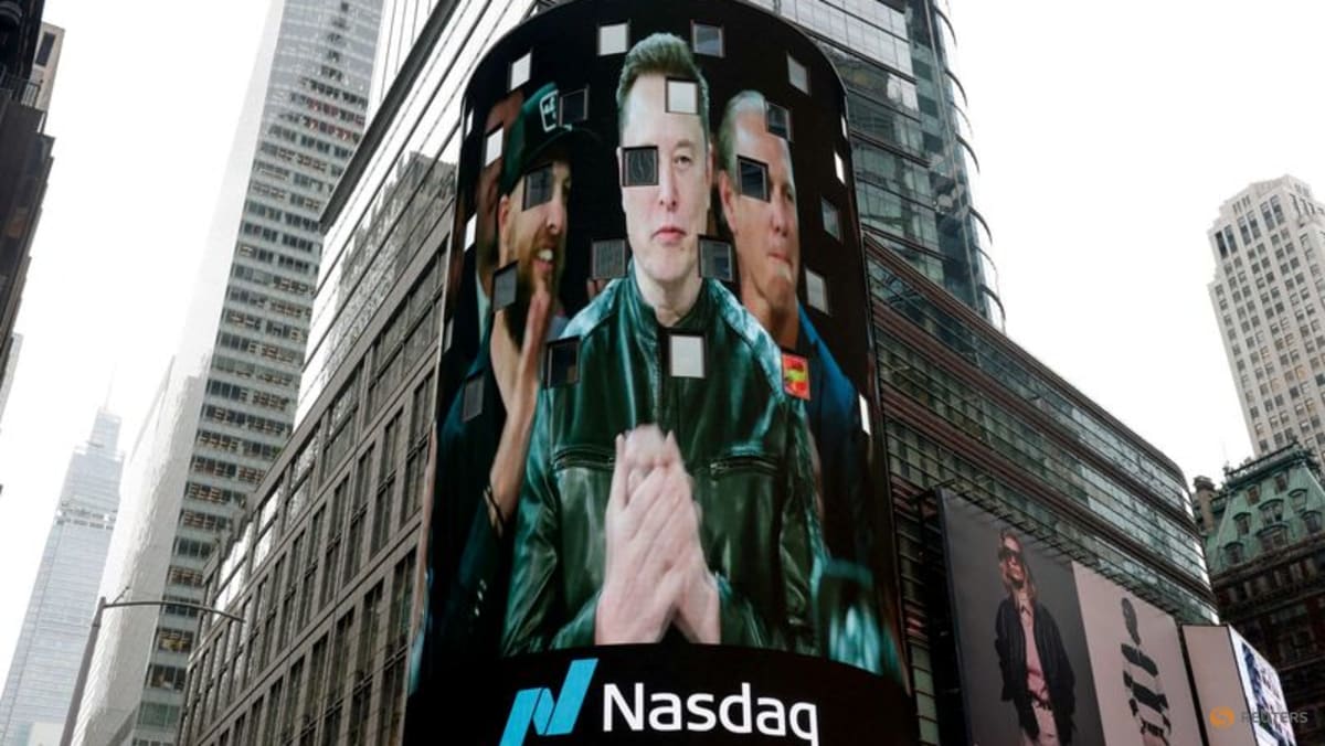 SpaceX extends losses after $600 billion wipeout, tech stocks slide again — GLOBAL — Aslikannih