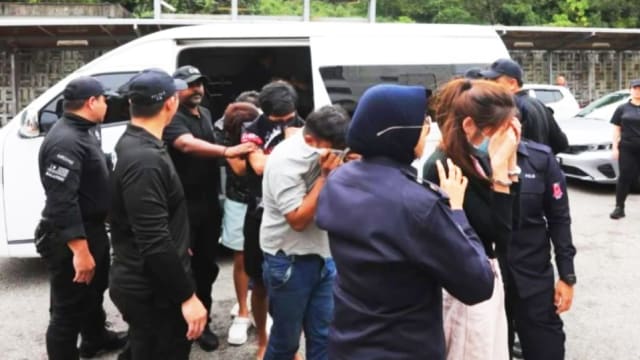 柔警方捣毁“裸聊诈骗”集团  逮捕九人六人被控