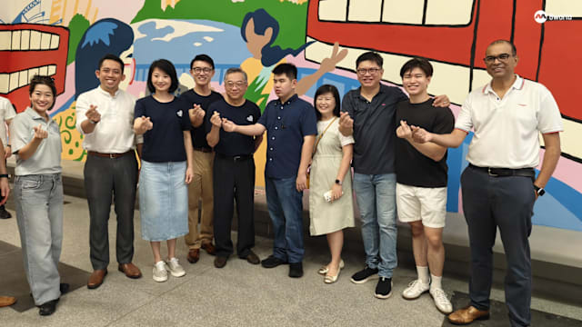 特需艺术家共创“我们榜鹅的故事” 刷新全国最长壁画纪录