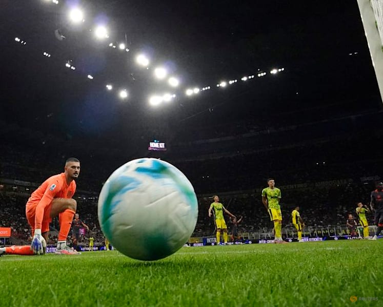 Inter get back on track with 2-1 win over Sassuolo