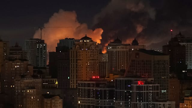 俄罗斯连夜对乌克兰发动无人机及导弹袭击 致三人死亡