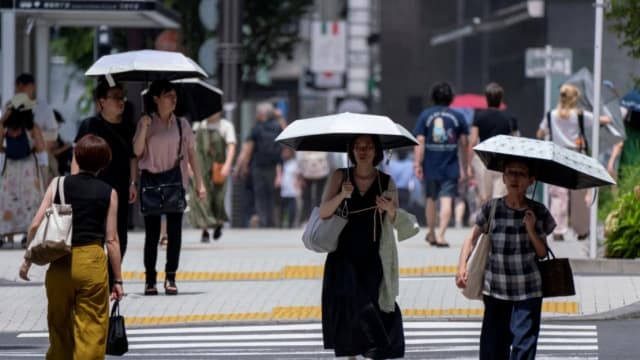 日本酷热天气造成两人丧命 50多人中暑