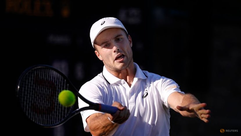 Fery keeps British flag flying at Wimbledon as he out-battles Bergs