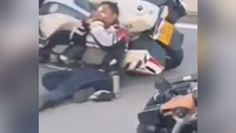 Traffic police officer taken to hospital after accident with car on BKE