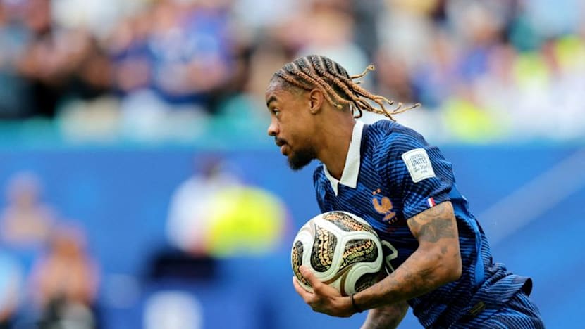 Liverpool agree terms to sign PSG winger Barcola in deal reported up to £123 million