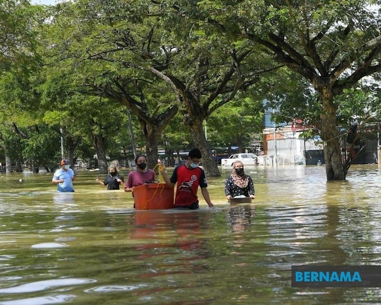 Malaysia’s PKR deputy president Rafizi launches online petition against GE15 in flood season