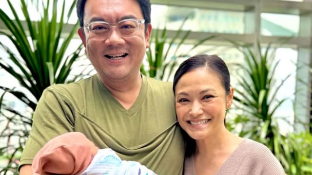 尝试了10年体外受精　51岁CNA主播Glenda Chong平安产子