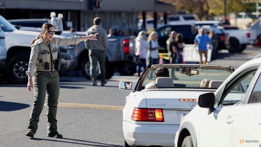 Shooter killed at Oregon elementary school; CNN, CBS report four dead in violence