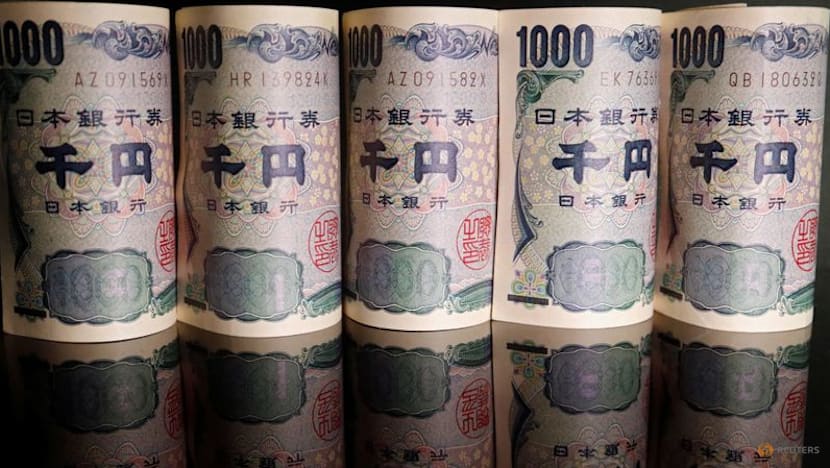 Japan's new economy minister says weak yen has benefits to growth