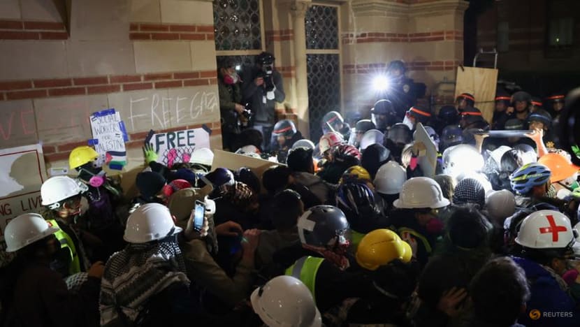 Fresh chaos, arrests on US college campuses as police flatten camp at UCLA Fresh chaos, arrests on US college campuses as police flatten camp at UCLA