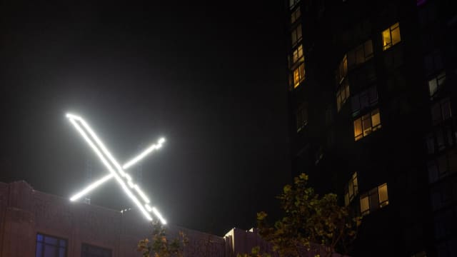 社交媒体X两天内再度发生第二次故障