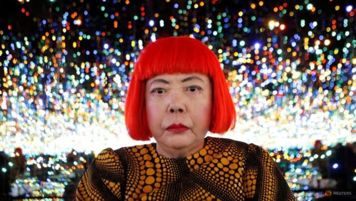 Yayoi Kusama, seniman Jepang yang mengubah halusinasi menjadi karya seni, meninggal di usia 97 tahun
