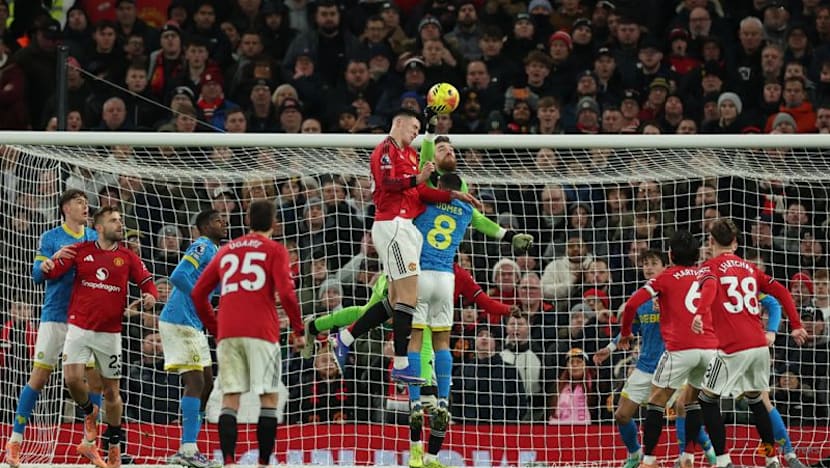 Man United held to 1-1 draw by struggling Wolves