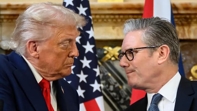 斯塔默同特朗普通电话 讨论中东局势与军事合作