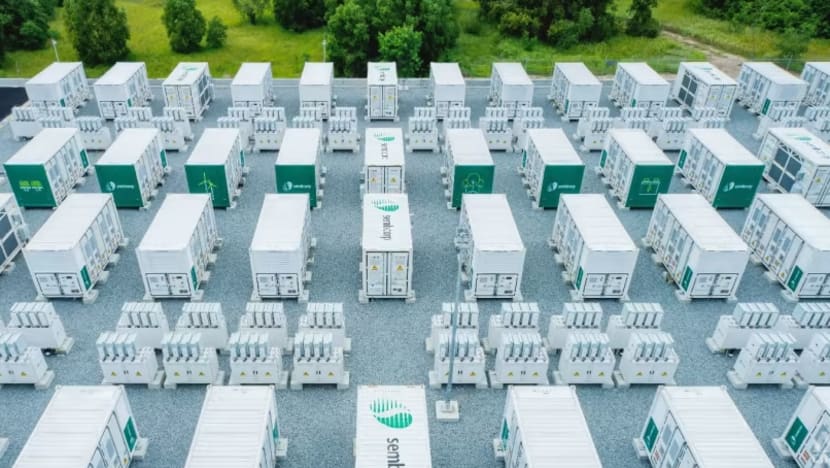 KILASAN: Sistem simpan tenaga terbesar di Asia Tenggara dibuka di Pulau Jurong; Pengebom nekad pakai seragam polis sebelum serang masjid Pakistan; Tiada tempat bagi keganasan atas nama agama, tegas Mufti Dr Nazirudin