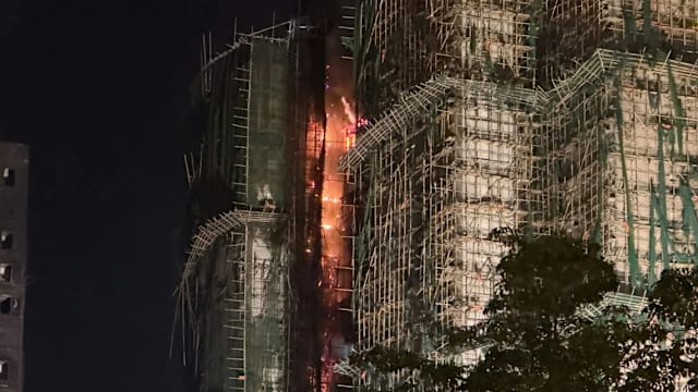 香港宏福苑大火烧近29小时 死亡人数增至75人