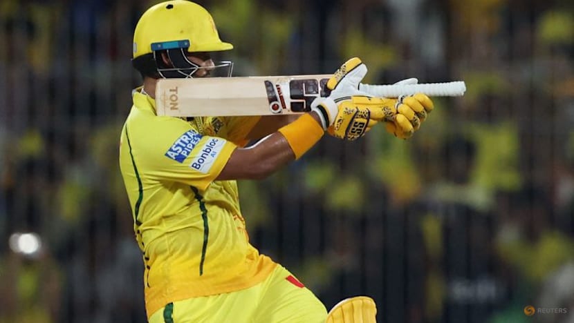 Kartik comeback brightens Chennai's youth push in IPL