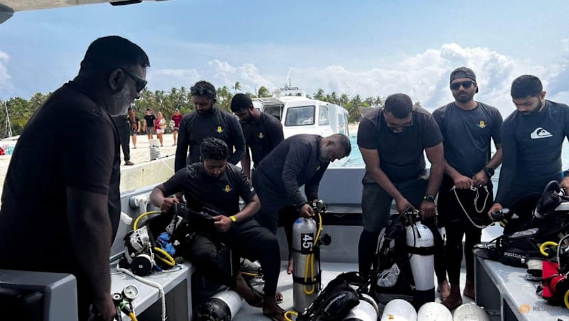 Bodies of four Italian divers found after Maldives accident