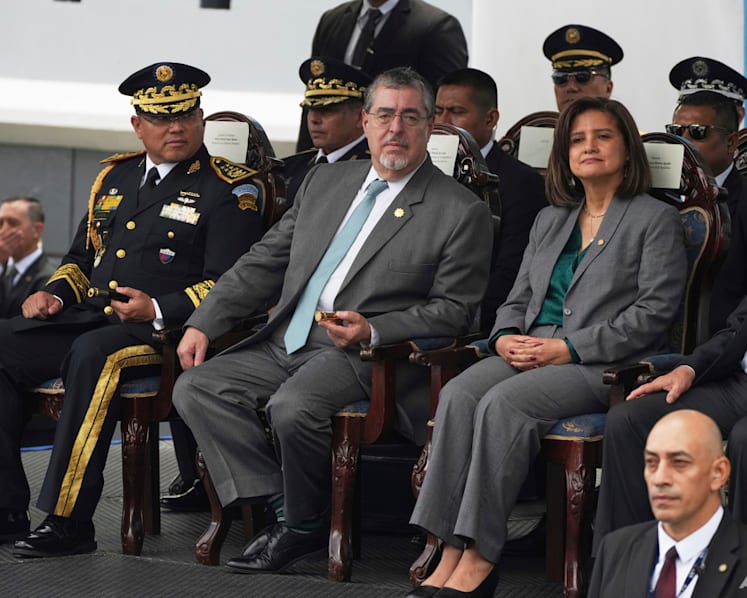 Guatemala says ready to receive deported children from US despite court order