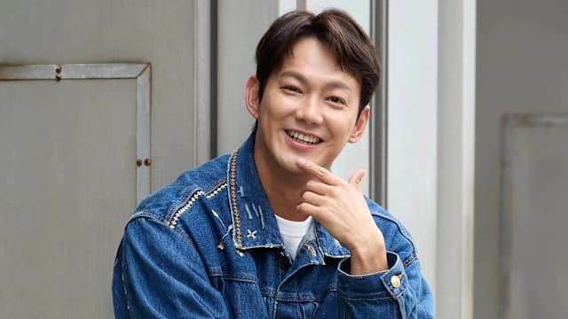 威廉爆闪兵后近况曝光，转战幕后“勤奋求生”