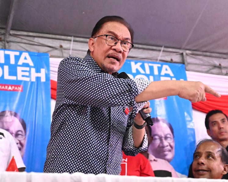 'I’ll be a leader for all Malaysians': Anwar delivers message of unity in Perak ahead of Nomination Day