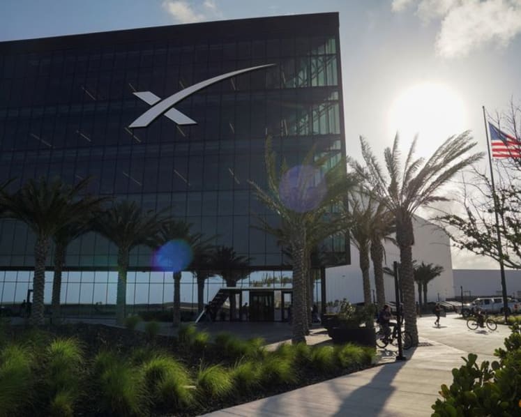 SpaceX seen as make-or-break test for mega IPOs