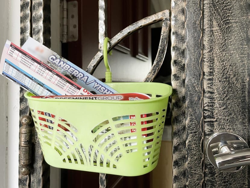 Commentary: Marketing flyers still useful in a digital age, but we need better controls against waste, unsolicited mail Commentary: Marketing flyers still useful in a digital age, but we need better controls against waste, unsolicited mail