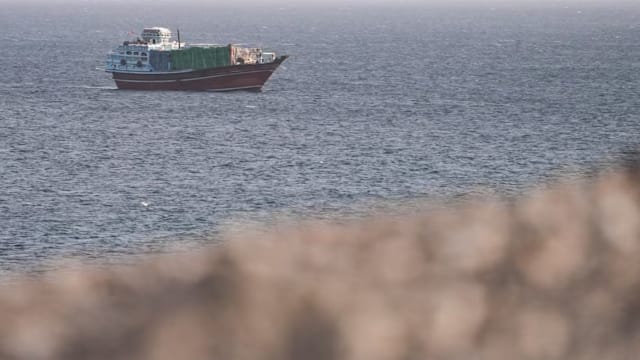 据称准备派兵前往霍尔木兹海峡 韩国总统府强调尚未决定