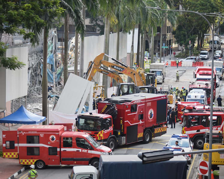 Fatal collapse at Tanjong Pagar building site: Concrete wall fell onto street during demolition