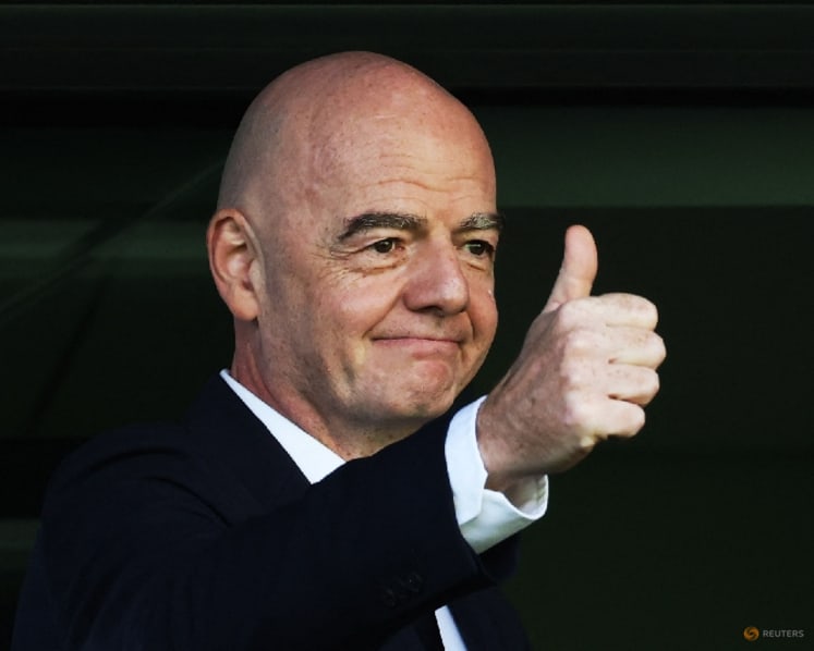 Exclusive-Infantino can rely on enough votes to survive, opponents rethink strategy, sources say