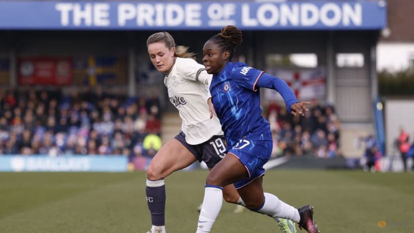 Chelsea snatch WSL win over Everton, Man Utd beat Palace, Arsenal thrash Spurs