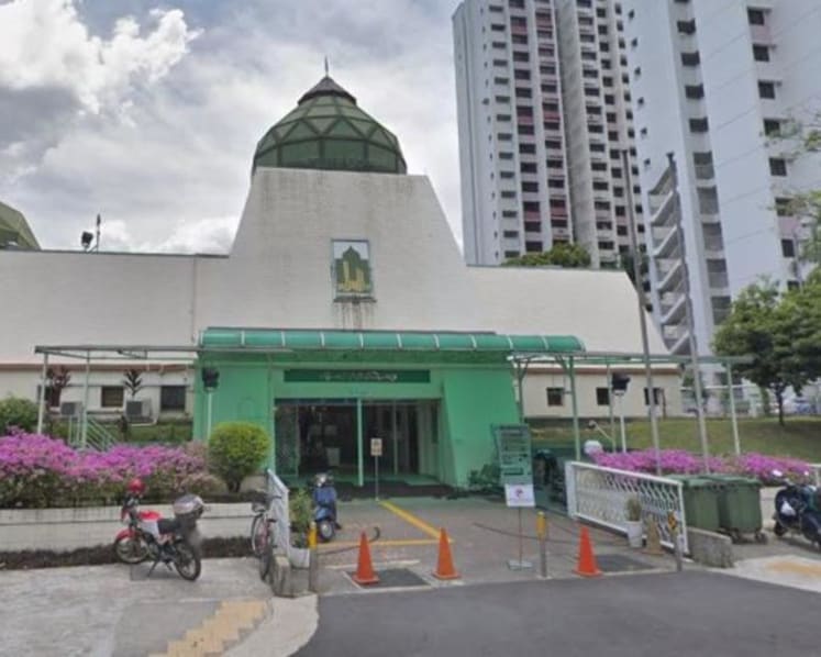 27 months’ jail for former mosque chairman who stole S$372,000 of donations