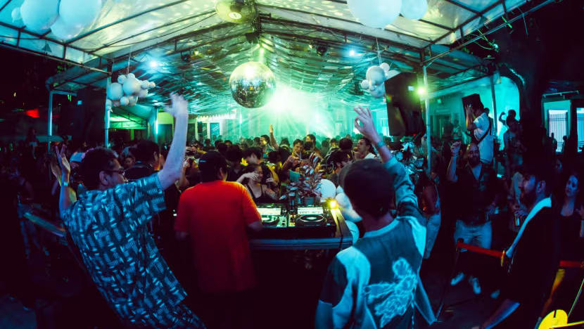 Keluar jam 6 sore, pulang sebelum tengah malam: Clubbing tanpa begadang jadi tren di Singapura