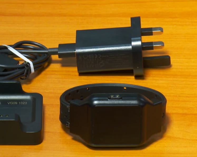 New smartwatch-like tags aim to reduce stigma for offenders serving sentences in community