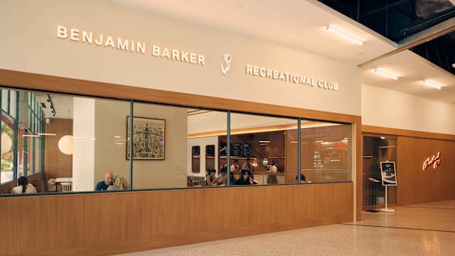 乌节路新据点！Benjamin Barker Recreational Club喝咖啡、淘古着、听黑胶一次搞定