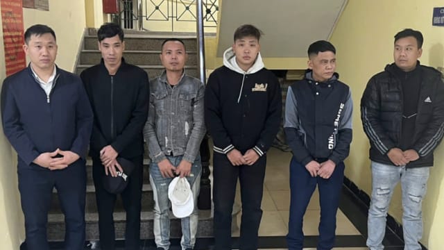 不满儿子出轨 越南父亲雇人袭击小三泼硫酸