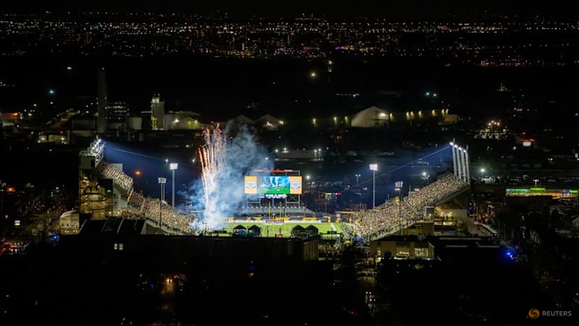 Canadian football fans rally against attempt to adopt US rules