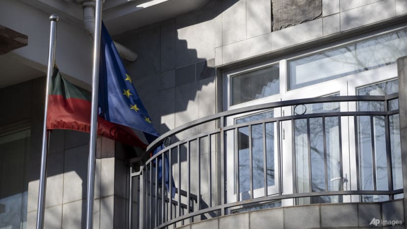 Lithuania expels three Chinese diplomats Lithuania expels three Chinese diplomats