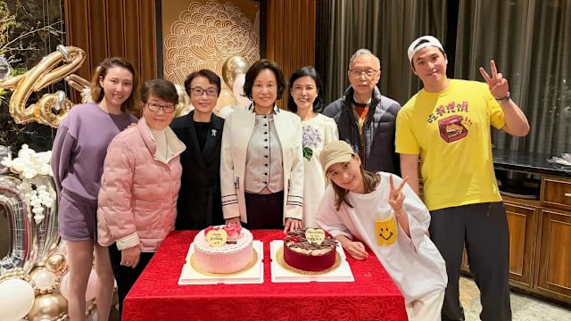 赌王三太陈婉珍72岁生日低调现身　优雅绽放岁月光彩