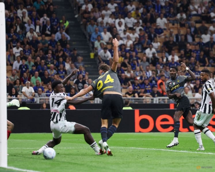 Inter rally past Udinese to stay level with Roma at Serie A summit