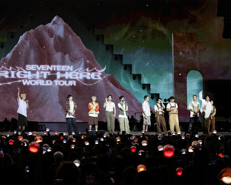 Fireworks injure 2 fans during K-pop group Seventeen's concert in Incheon