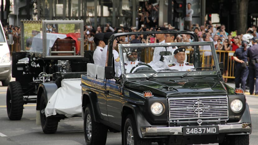 Loyal staff give Mr Lee Kuan Yew final send-off
