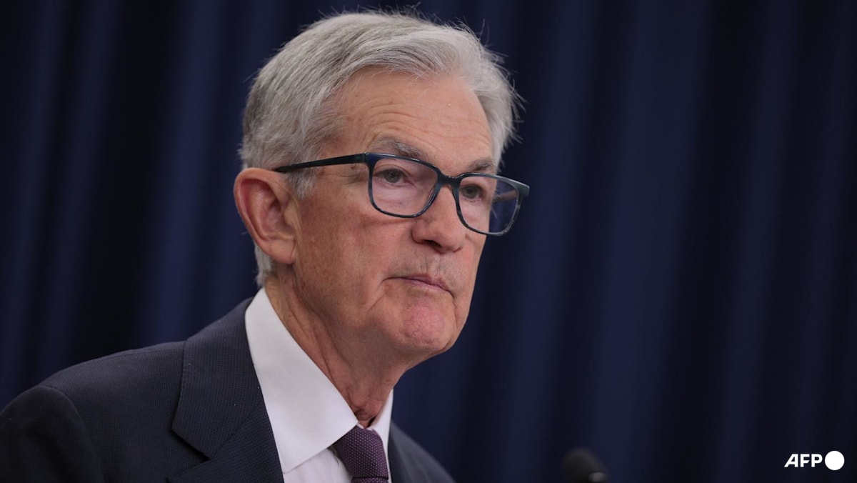 Trump administration probe of Fed's Powell sparks pushback