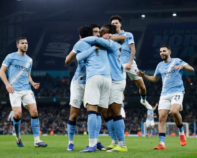 Ruthless Man City thump Newcastle to reach League Cup final